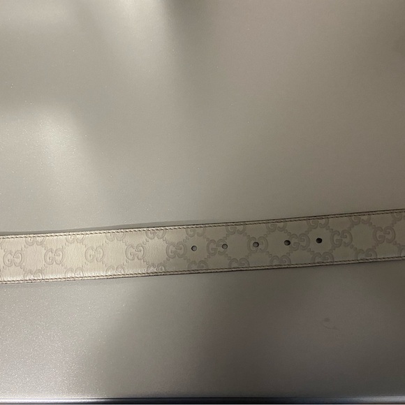 **SOLD Gucci Belt - Picture 3 of 4